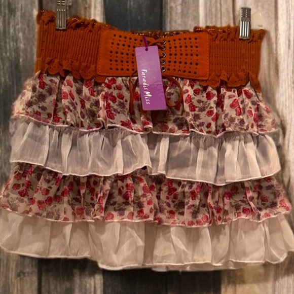 NWT Women’s Floral Lace Tiered Mini Western Style Boho Skirt Size S - Picture 1 of 5